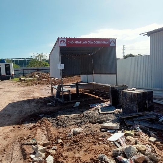 Không Chỉ Là Biển Báo, Đó Là Trách Nhiệm: Sở Hữu Bảng An Toàn Công Trường Rõ Ràng, Giúp Giảm Thiểu Rủi Ro Tối Đa.